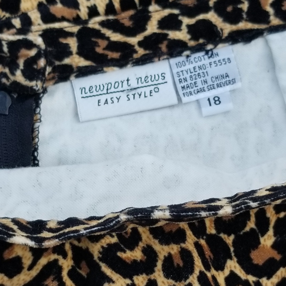 Leopard Print Knee Length Straight Skirt - Picture 4 of 5